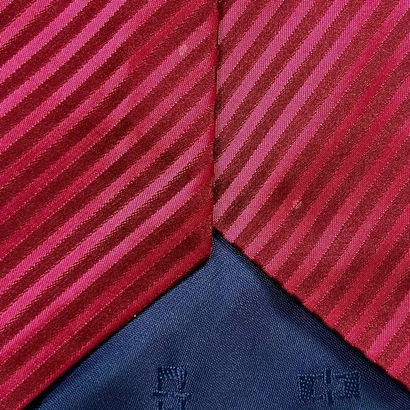Gieves & Hawkes Silk Tie - Picture 5 of 8
